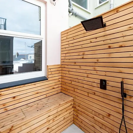 Morlanow-private Entrance, Courtyard, Sea Views